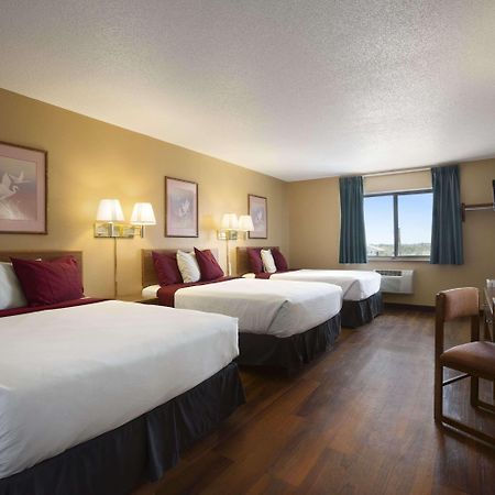 Super 8 By Wyndham Las Vegas Buitenkant foto