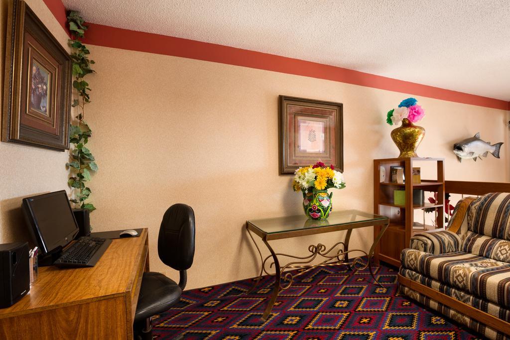 Super 8 By Wyndham Las Vegas Buitenkant foto